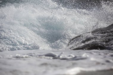 Milos Adası, Yunanistan - güzel su ve kıyı