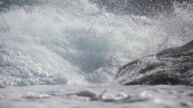 Milos Adası, Yunanistan - güzel su ve kıyı