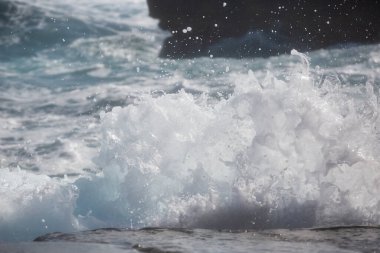 Milos Adası, Yunanistan - güzel su ve kıyı