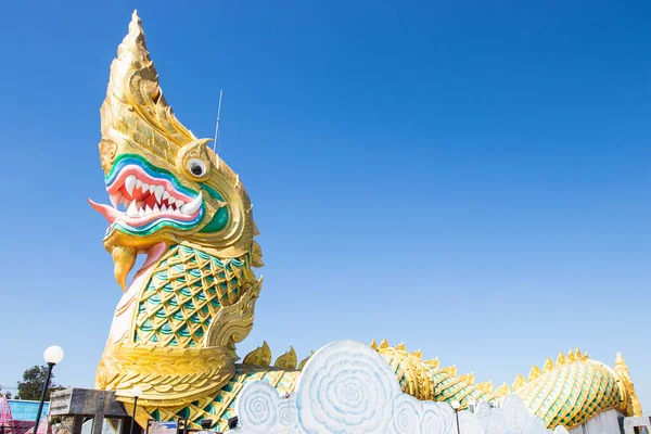 Ясотон Тайланд Ян03 2021 Статуя Большого Змея Находится Общественном Парке — стоковое фото
