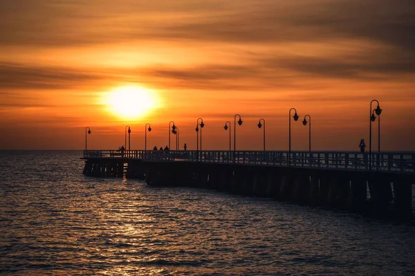 Прекрасный Восход Солнца Над Польским Морем Популярный Пирс Балтийском Море — стоковое фото