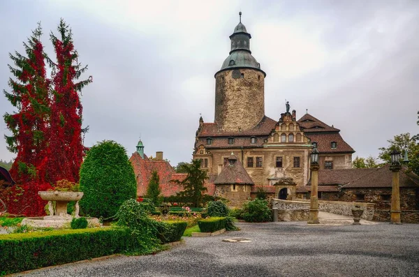 レスナ ポーランド 2014年10月2日 チェコ城はレスナ村 下シレジアに位置しています 13世紀からの防御用の城で 現在はホテルや博物館を収容しています — ストック写真
