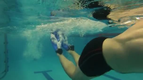 Freedivers Training Pool — Stock Video