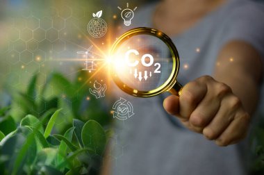 Küresel ısınmayı azaltma fikirleri yenilenebilir enerji, temiz enerji kullanımı ve emisyon ve kirliliği azaltma.