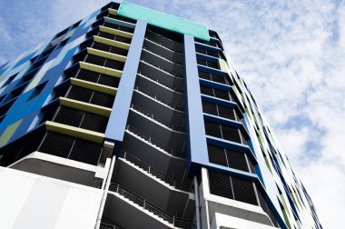 Park yerinin altından görüntüle