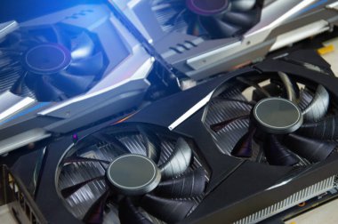 Güçlü video kartı kapat, bilgisayarda GPU soğutucuları
