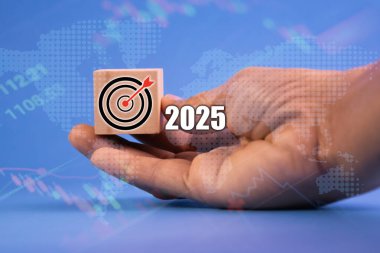 2025 
