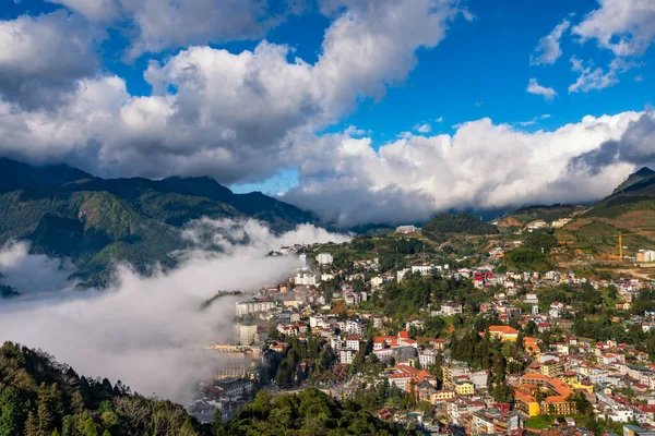 Sapa Kasabası, Lao Cai Eyaleti, Kuzey Vietnam.