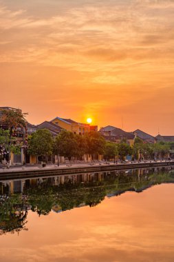 Hoi An Antik Kenti, Vietnam 'ın geleneksel sarı evleri. Hoian Asya 'nın popüler bir turizm merkezidir..