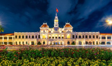 Ho Chi Minh Belediye Binası veya Saigon Belediye Binası veya Komite Genel Müdürlüğü, Ho Chi Minh şehrinde bulunan bir binadır.