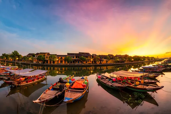 Hoi An Antik Kasabası, Vietnam 'da Sabah Işığı