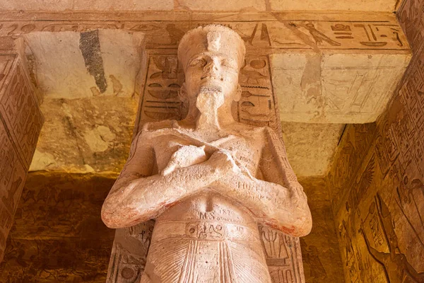 Вид Низкого Угла Статую Египетском Храме Рамзеса Абу Симбел — стоковое фото