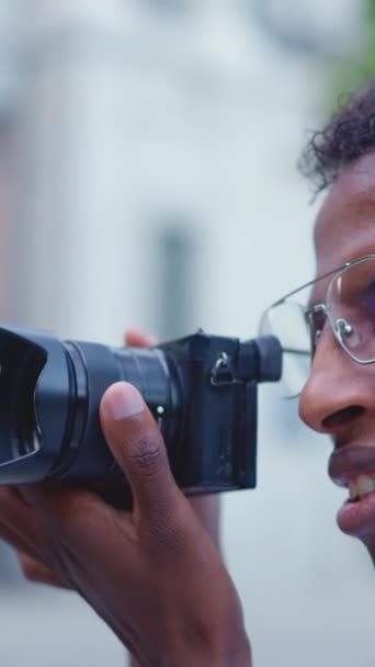 Close Profile African Photographer Taking Photo Street — Stockvideo