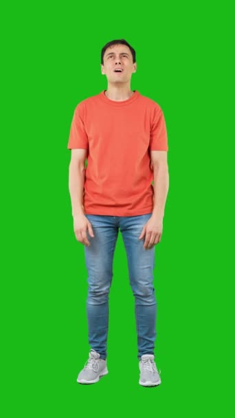 Full Body Confused Man Casual Clothes Pointing Different Directions Looking — Wideo stockowe