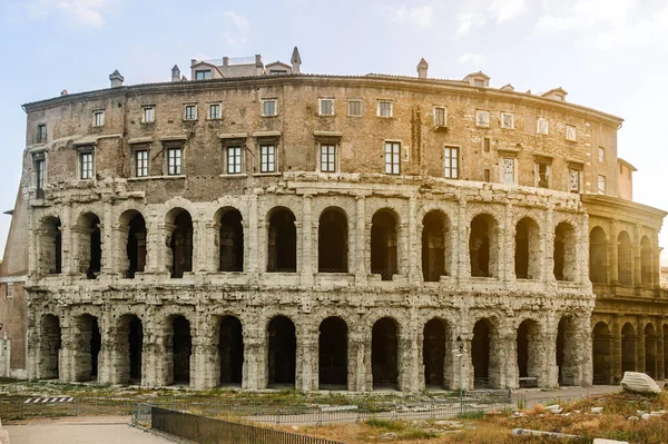 Zicht Het Romeinse Theater Van Marcellus Bij Zonsondergang Rome — Stockfoto
