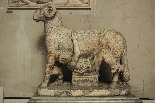 Rome Italy August 2008 Sculpture Odysseus Hiding One Rams Herd — Stock Photo, Image