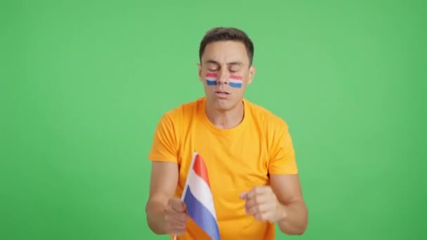 네덜란드를 기쁘게하는 열정적이고 남자의 크로마와 스튜디오에서 비디오 궁극적으로 잃어버린 흥미로운 — 비디오