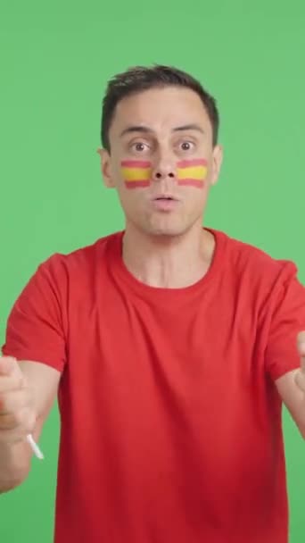 Video Studio Chroma Man Waving Spanish National Flag Angry Referees — Stock Video