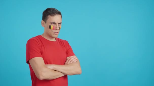 Video Atelier Mit Chroma Eines Mannes Mit Belgischer Flagge Gesicht — Stockvideo