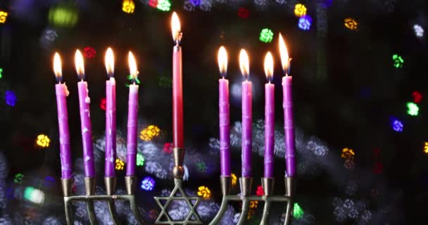 Símbolo Hanukkah Representando Iluminado Hanukkiah Menorah Com Velas Acesas Fundo — Vídeo de Stock