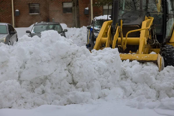 Spostamento Neve Con Camion Cancellare Parcheggio Strada — Foto Stock