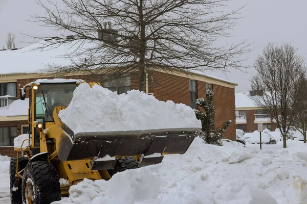 Limpieza Invernal Nieve Después Una Gran Tormenta Nieve Con Tractor — Foto de Stock