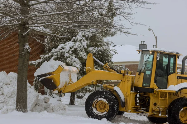 Limpieza Nieve Con Tractor Después Una Gran Tormenta Nieve Invierno — Foto de Stock