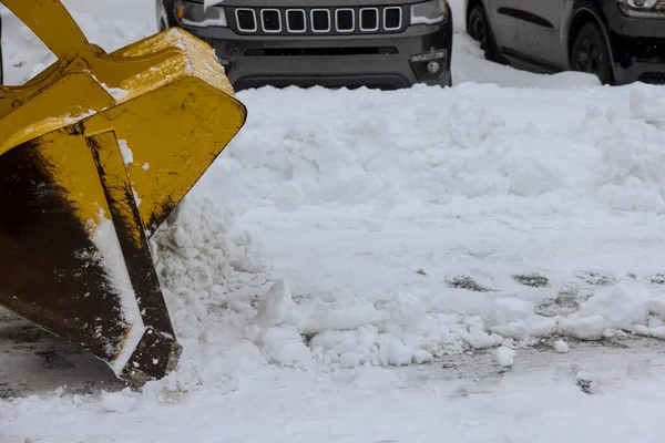 Tijdens Gemeentelijke Werkzaamheden Tractor Ruimen Sneeuw Winter Weg Tijd Zware — Stockfoto