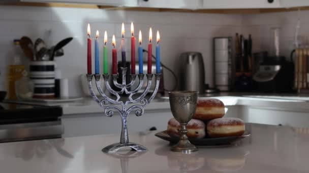 Hanukkiah Menorah Parlayan Yahudi Bayramı Sembolü Bulanıklaştı — Stok video
