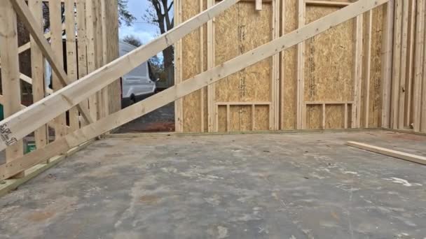 Rámcový Obytný Dům Výstavbou Dřevěného Dřevěného Rámu Domu — Stock video