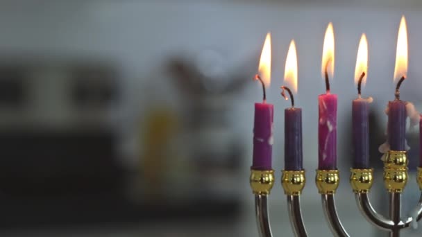 Símbolos Hannukah Feriado Judaico Hanukkiah Menorah Desfocado Desfocado Luzes Pano — Vídeo de Stock