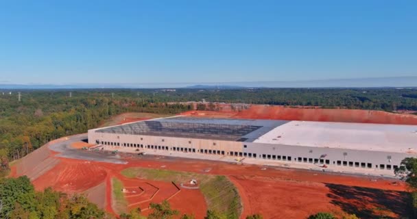 Steel Framework Roof Construction Warehouse Metal Trusses Building Site — Stockvideo