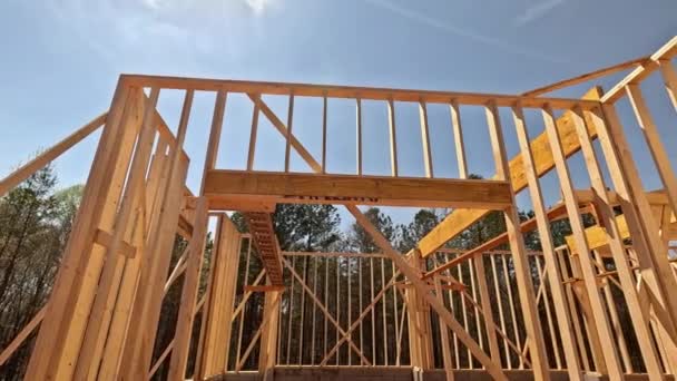 Stick Huset Byggdes Med Hjälp Kombination Traditionella Moderna Byggnadstekniker — Stockvideo