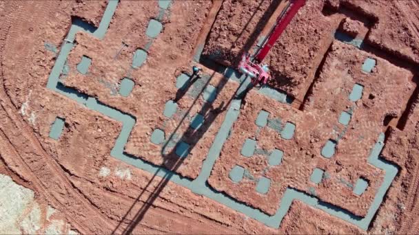 采用自动抽油机指导水泥混凝土在混凝土条形地基施工过程中的应用 — 图库视频影像