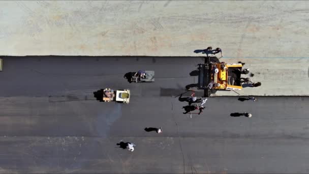 沥青专用机械在沥青路面上的应用 — 图库视频影像