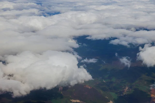 Ein Flugzeugfenster Bietet Einen Wunderbaren Blick Auf Die Wunderschöne Landschaft — Stockfoto