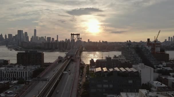 브루클린에서 이스트 가로지르는 윌리엄스버그 — 비디오