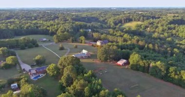Güney Carolina, Boiling Springs 'in yerleşim bölgesinde manzaralı küçük bir Amerikan kasabası bulabilirsiniz.