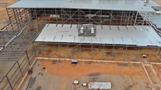 Installing Metal Frame Steel Warehouse Construction Frame Work Large Cranes — Stock Video