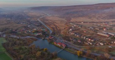 Karpatların dağ ormanlarında sonbahar sabahı sisine şahit olmak gerçekten fantastik bir deneyim..