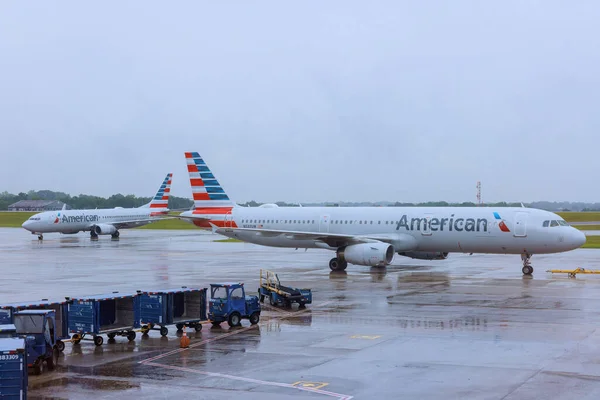 Απριλίου Charlotte Airport Usa Υπάρχει Ένα Αεροπλάνο American Airlines Που — Φωτογραφία Αρχείου