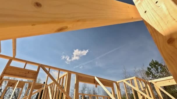 Dalam Rangka Untuk Membangun Rumah Baru Akan Ada Bingkai Konstruksi — Stok Video
