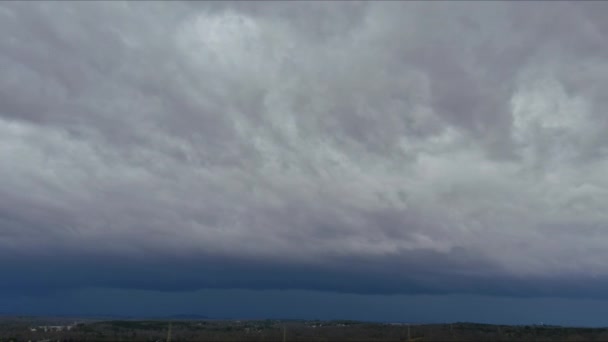 Nubi Temporalesche Rapido Avanzamento Oscurano Orizzonte Durante Uragano Mascherando Presenza — Video Stock
