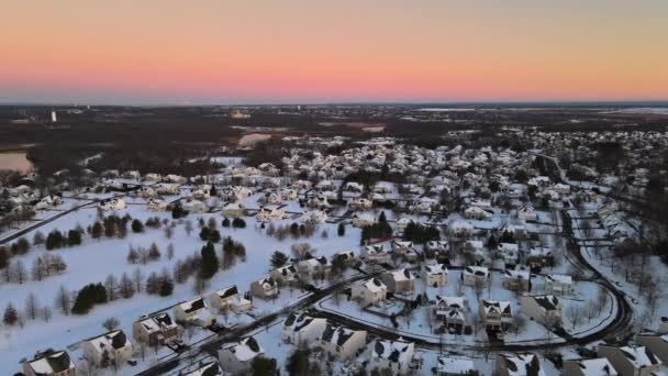 Gemütliche Amerikanische Kleinstadt Winterlichen New Jersey Von Oben Mit Schnee — Stockvideo