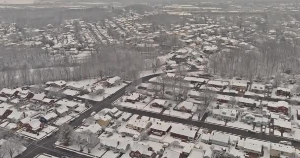 Miután Hóesés Felett Kisváros Borította Tetők Házak Téli Idő Légi — Stock videók