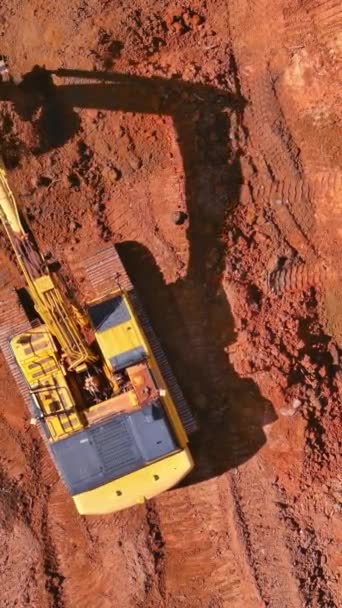 Zone Préparation Pour Maison Construite Excavatrice Charge Terre Dans Camion — Video