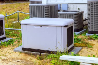 Evinizin yakınındaki doğal gazla çalışan jeneratör acil durumlar için acil elektrik sağlayabilir.