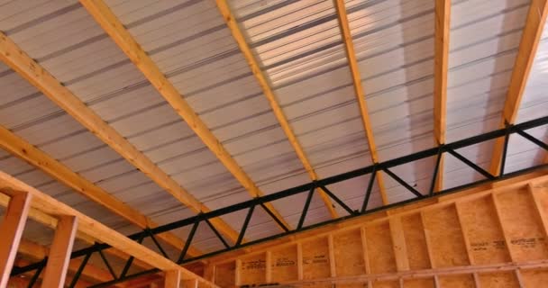 Ocelová Konstrukce Rámu Pro Velkou Moderní Skladovou Střechu Hangáru — Stock video