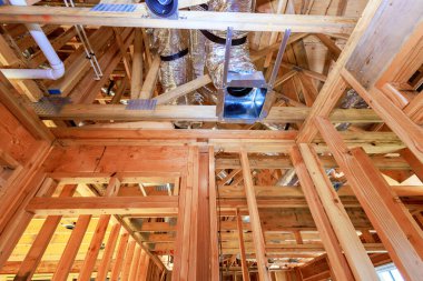 Yeni ev için havalandırma, hava metali boru hattı havalandırma sistemi kuruluyor