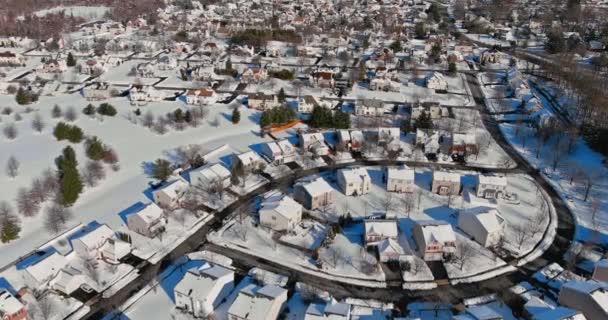 Snowy Desa Dari Atas Musim Dingin Dengan Rumah Rumah New — Stok Video